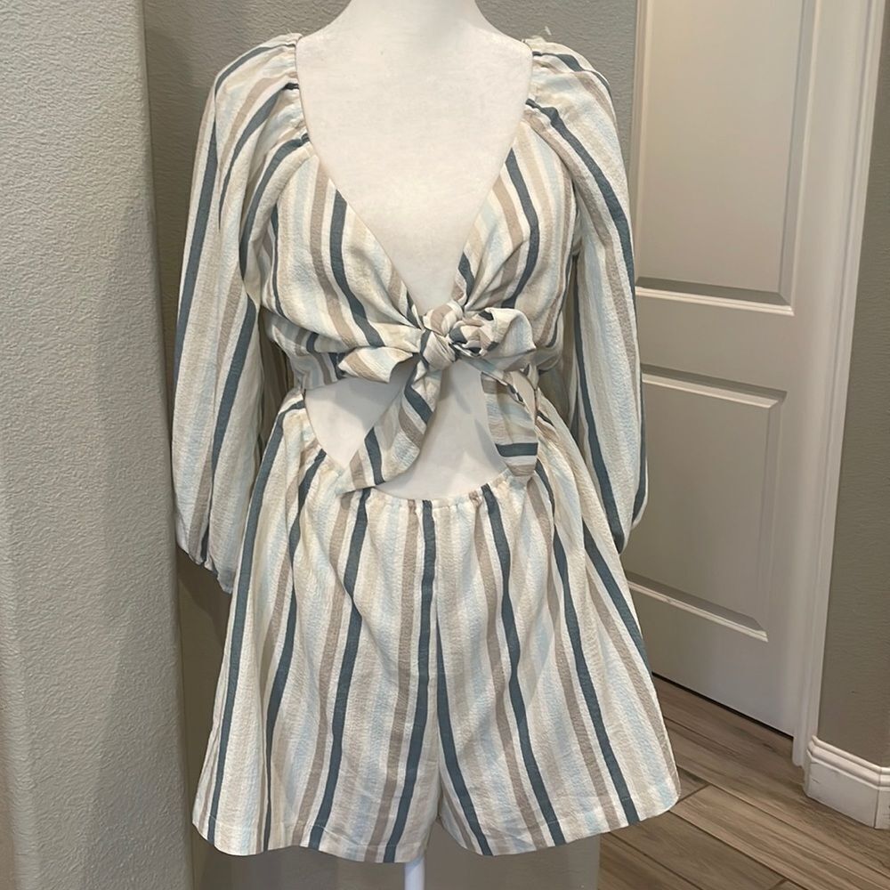 Forever 21 Striped Cut Out Romper